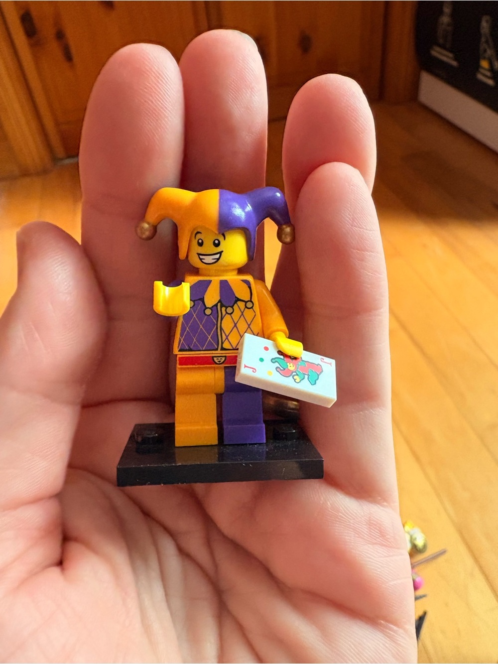 Lego Series 12 Jester Minifigure with Accessory Tile